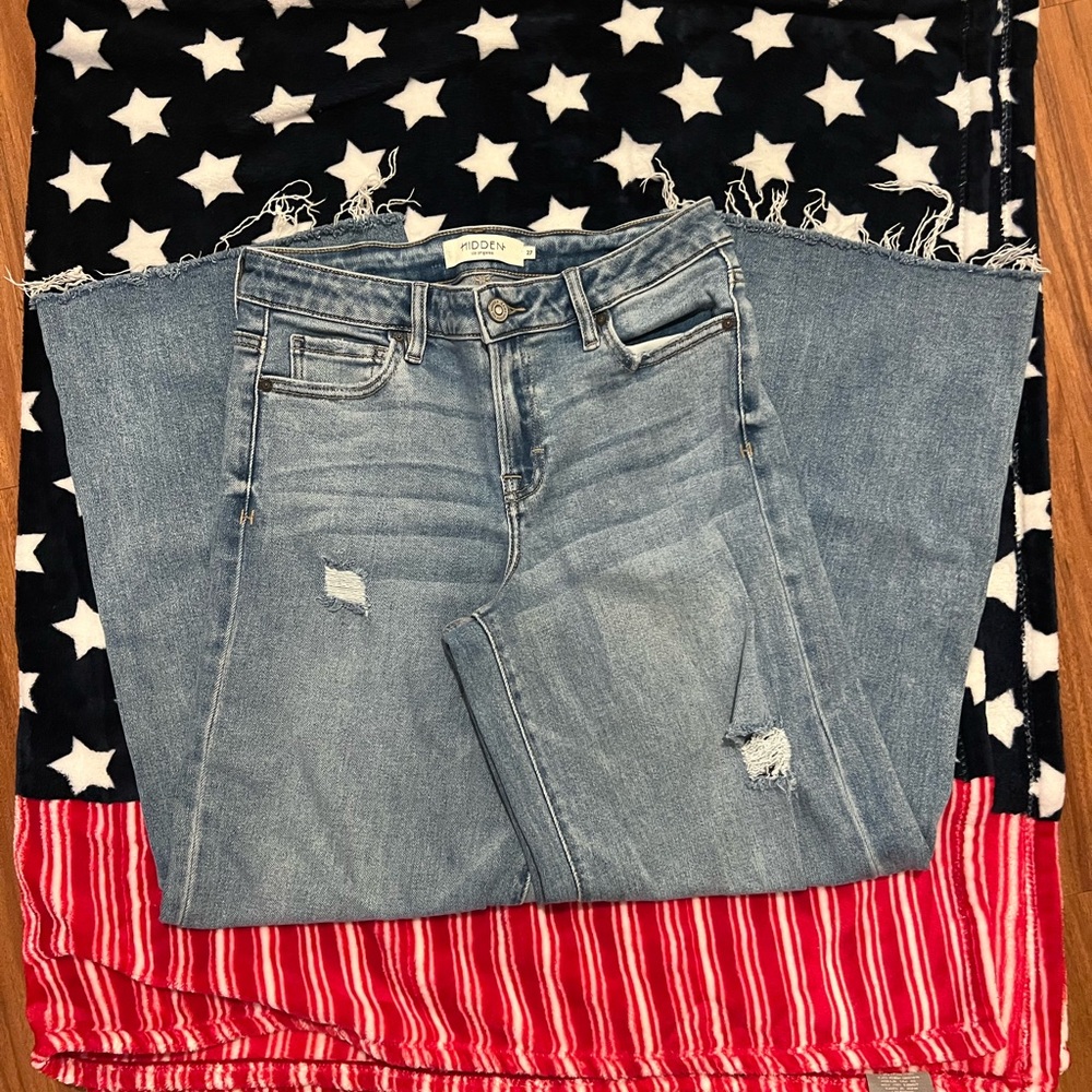 Blue Skinny Jeans with Distressed Vintage Look